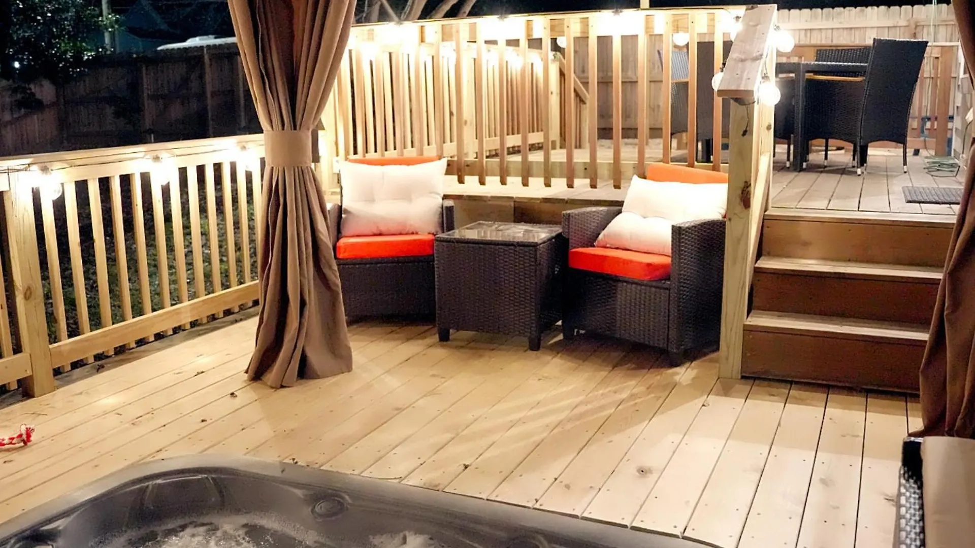 Apartament Venetian Beds, Outdoor Barrel Sauna, Hot Tub, Cold Plunge Charlotte Stany Zjednoczone Ameryki